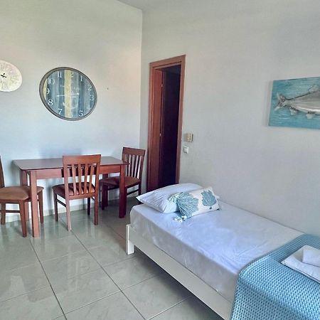 Four S Apartments Mykonos Town ภายนอก รูปภาพ